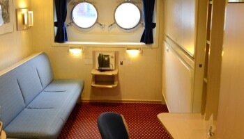 1548636363.0934_c266_Hurtigruten MS Richard With Accommodation Outside.jpg